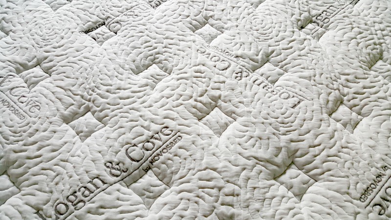 luxury pillow-top logan & cove mattress