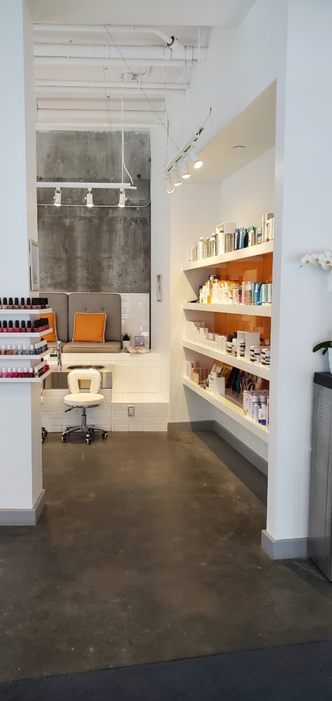 THE TEN SPOT beauty bar